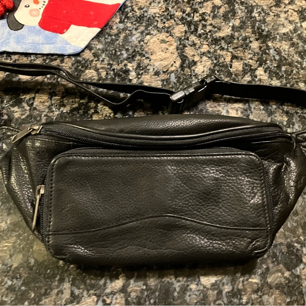 Osgoode Marley organizer waistpack